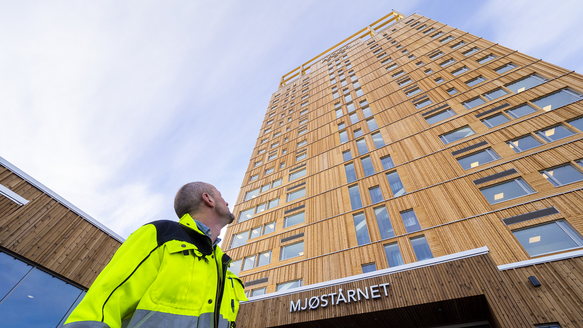 Mjøstårnet.jpg