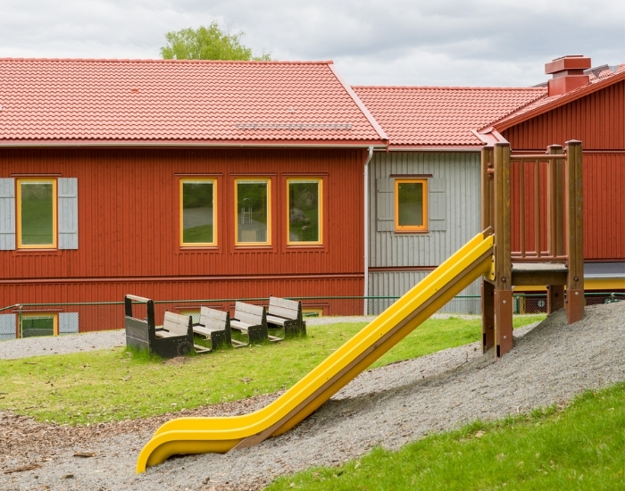 Träbyggnation i närhet till naturen Moelven Byggmodul