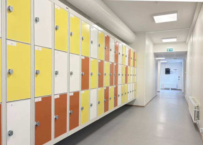 Garderobeskap i modulbygde tilbygget ved Solør videregående skole