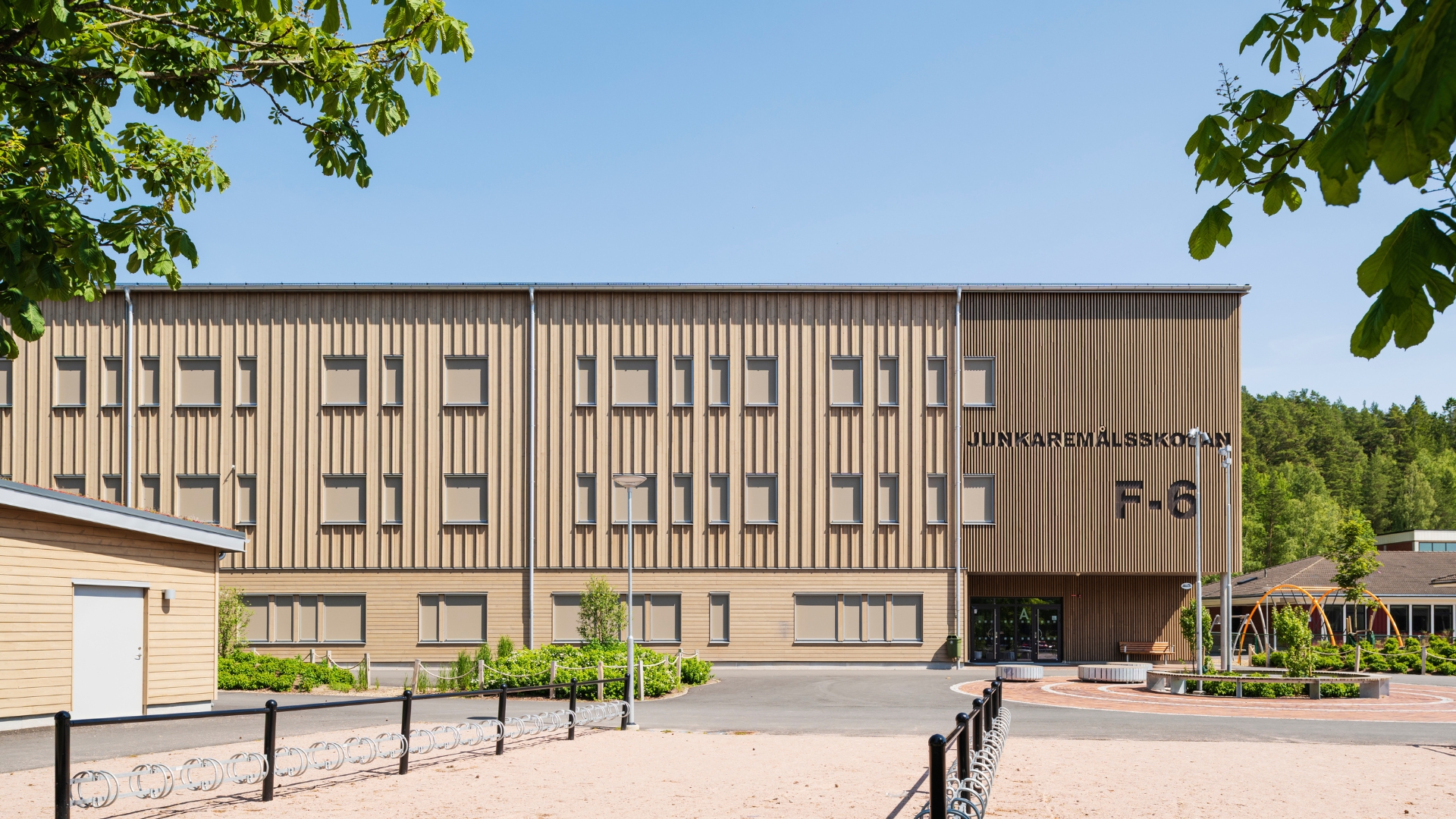 Fasadpanel med BT Pigment Silver