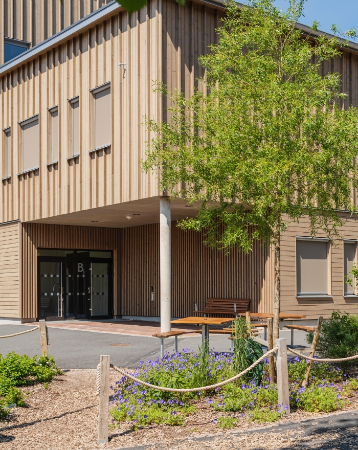 Fasad av ThermoWood BT Pigment Silver.