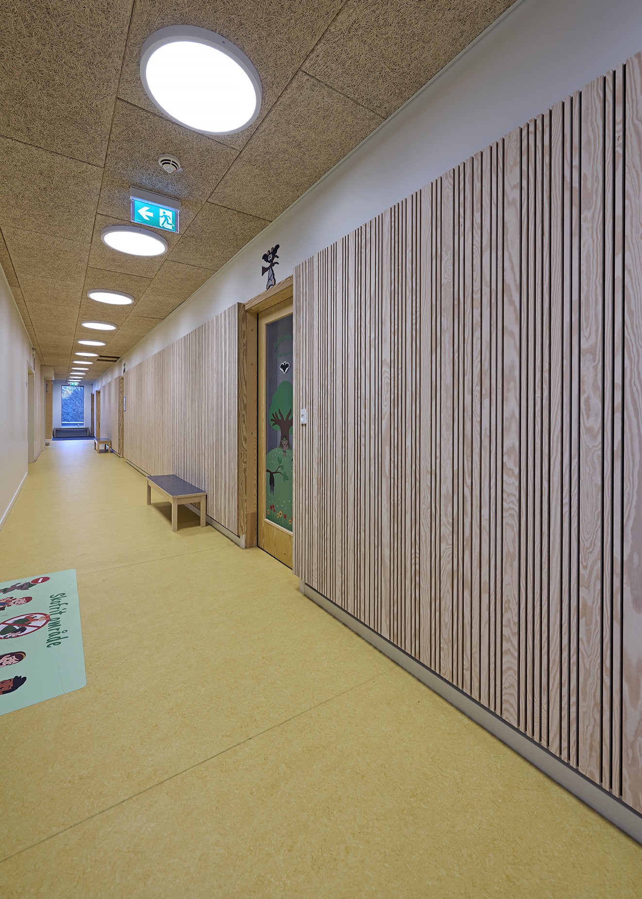 Studio Stripe Random Furu