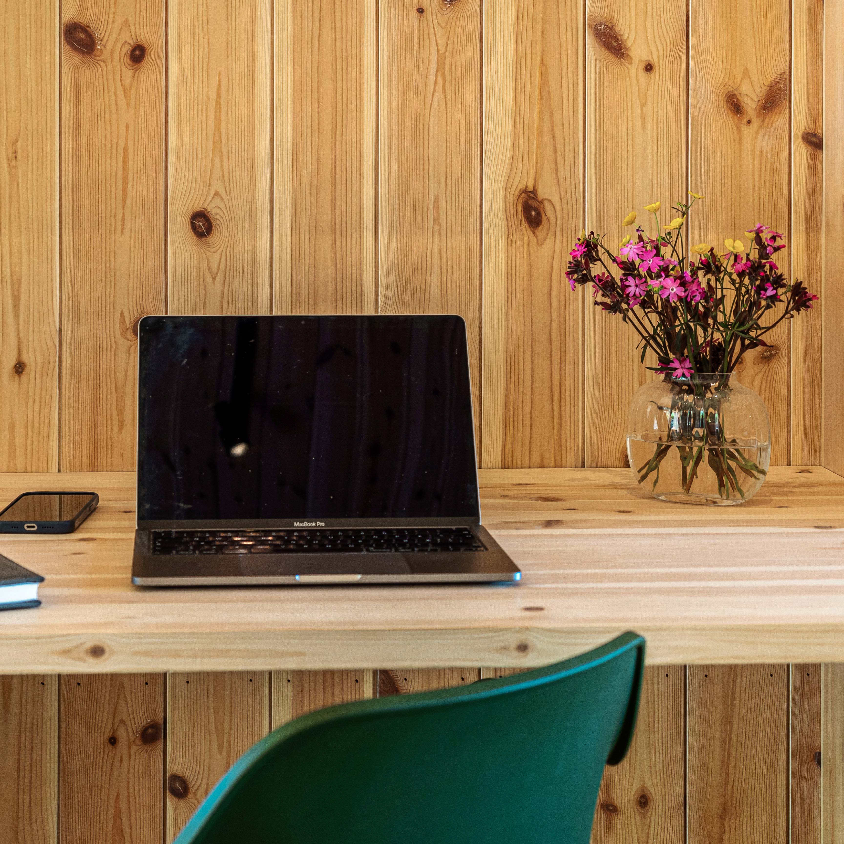 Hyttekontor - den praktiske hytta har selvfølgelig et hyttekontor