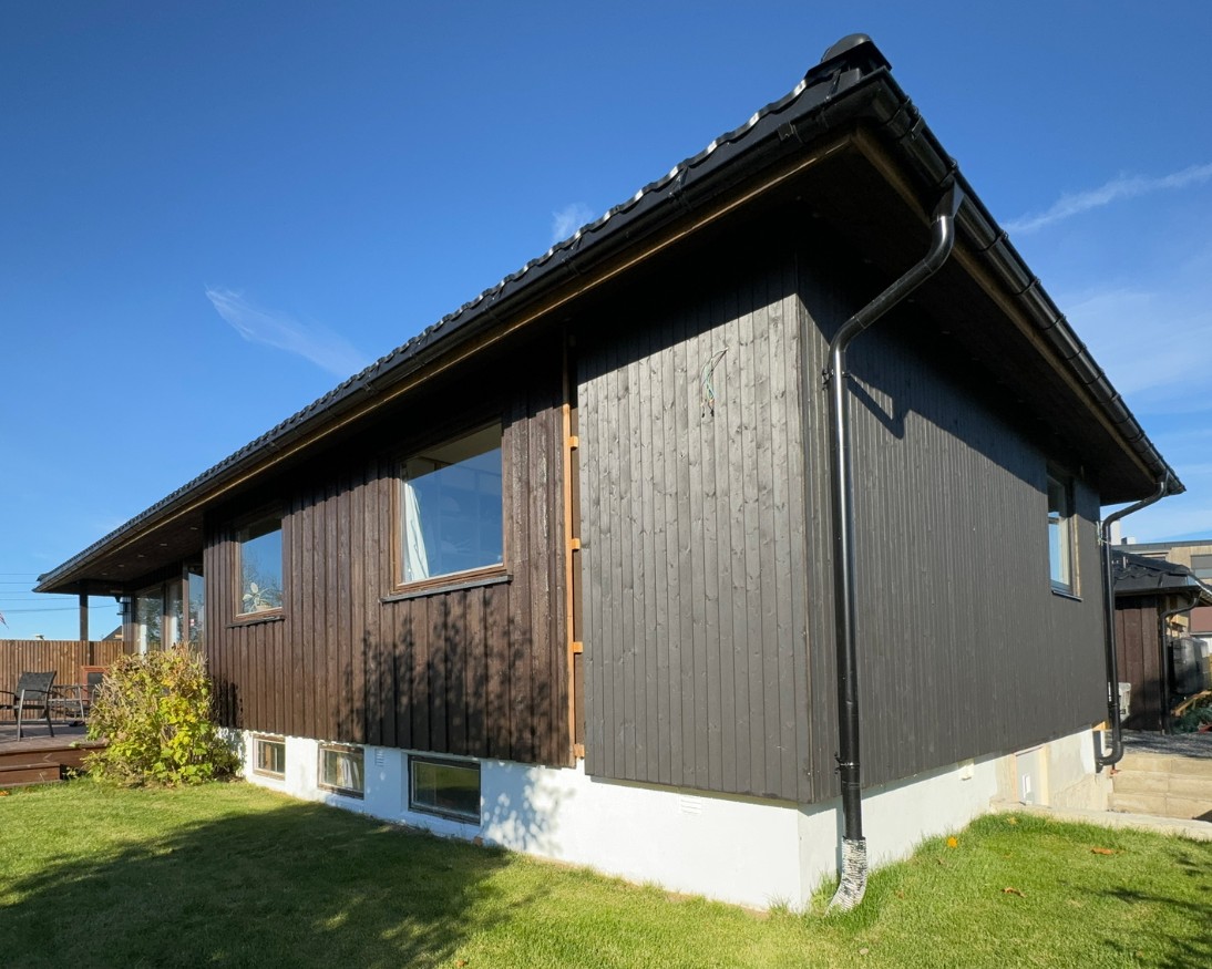 Hus med delvis skiftet kledning til Heftig PRO+ Null Hull med skjult innfesting